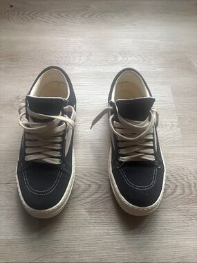 Rick Owens Men's Black and Cream Low-Top Sneakers